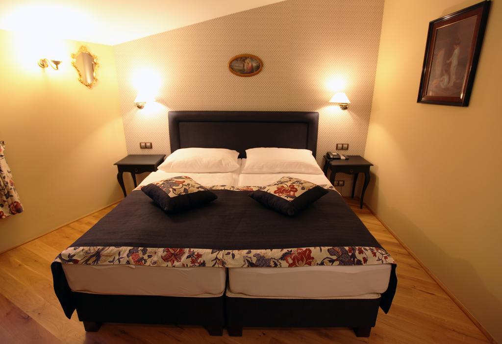 Boutique Hotel Pri Mlyne Лозорно Стая снимка