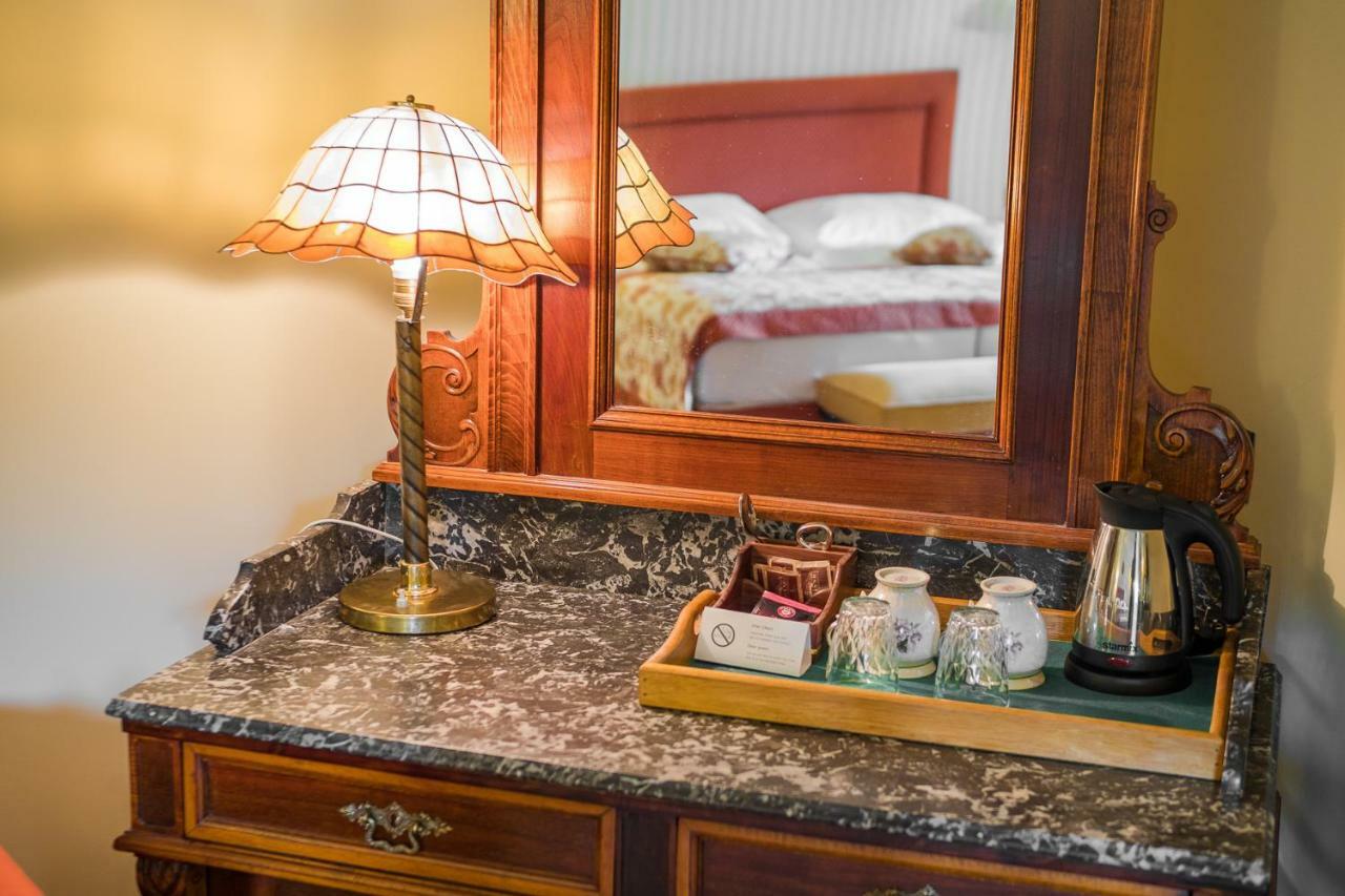 Boutique Hotel Pri Mlyne Лозорно Екстериор снимка